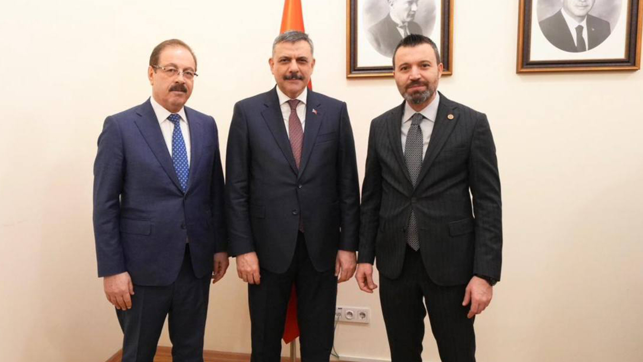 AK Parti Yozgat Milletvekillerinden İçişleri Bakanı’na Ziyaret: Yozgat Üzerine Görüşme Gerçekleşti