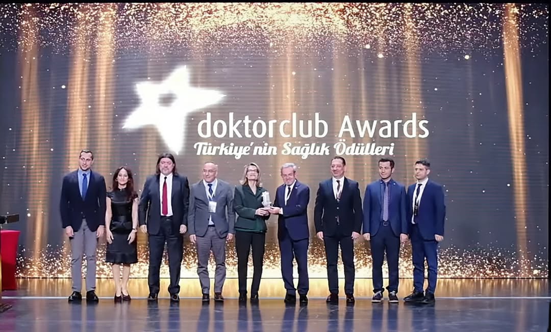 Ankara Üniversitesi Tıp Fakültesi’ne Çifte Gurur: Doktorclub Awards 2025’te İki Birincilik!