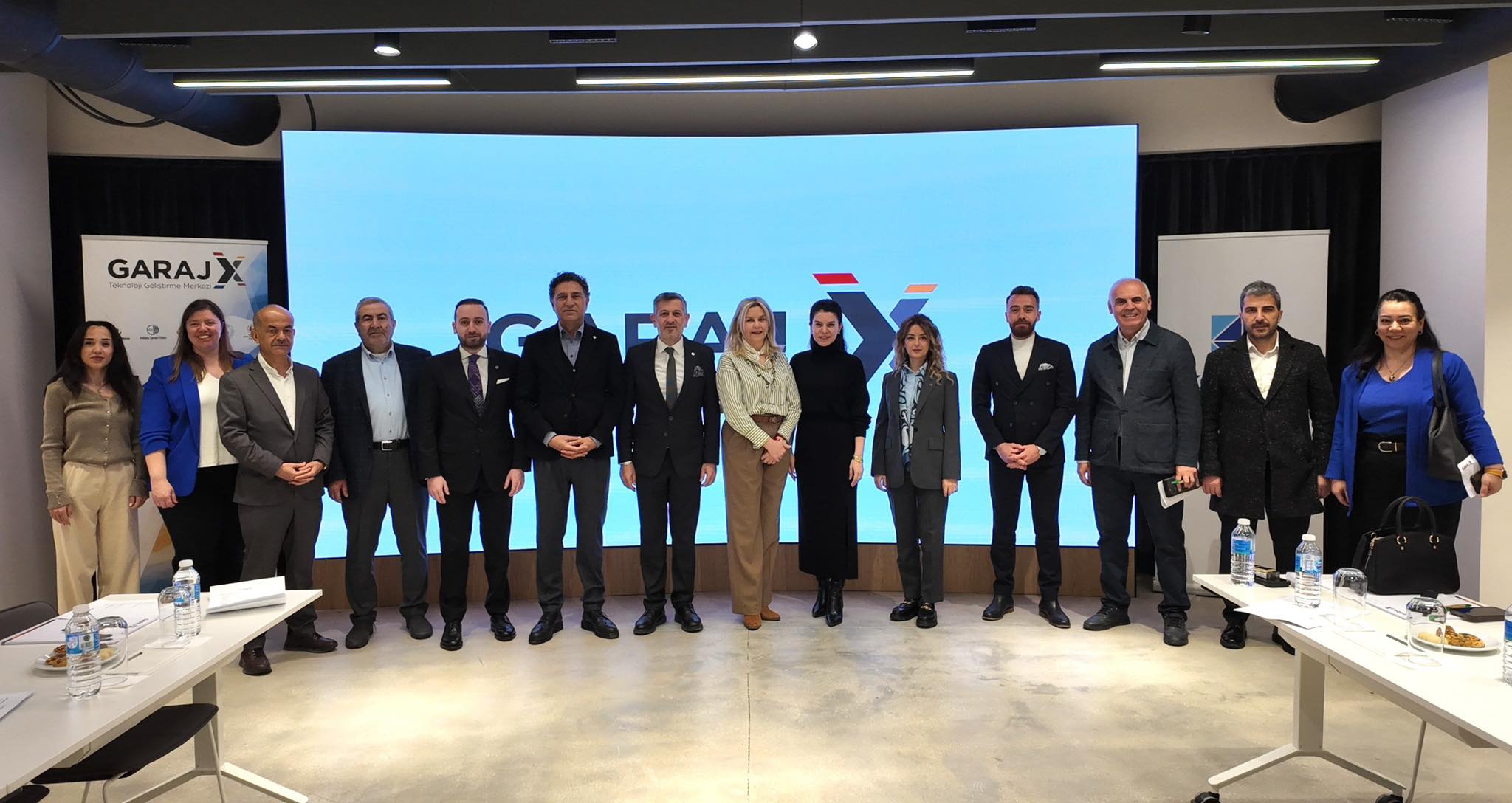 ASO’dan Teknoloji Hamlesi: Sanayiciler ile Girişimciler Garaj X TEKMER’de Buluştu