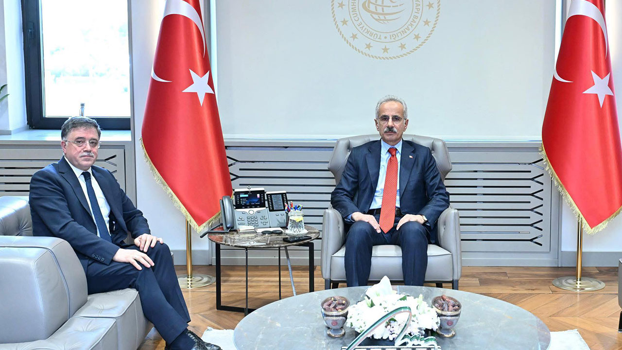 Yozgatlı vekil Başer Bakan Uraloğlu ile buluştu