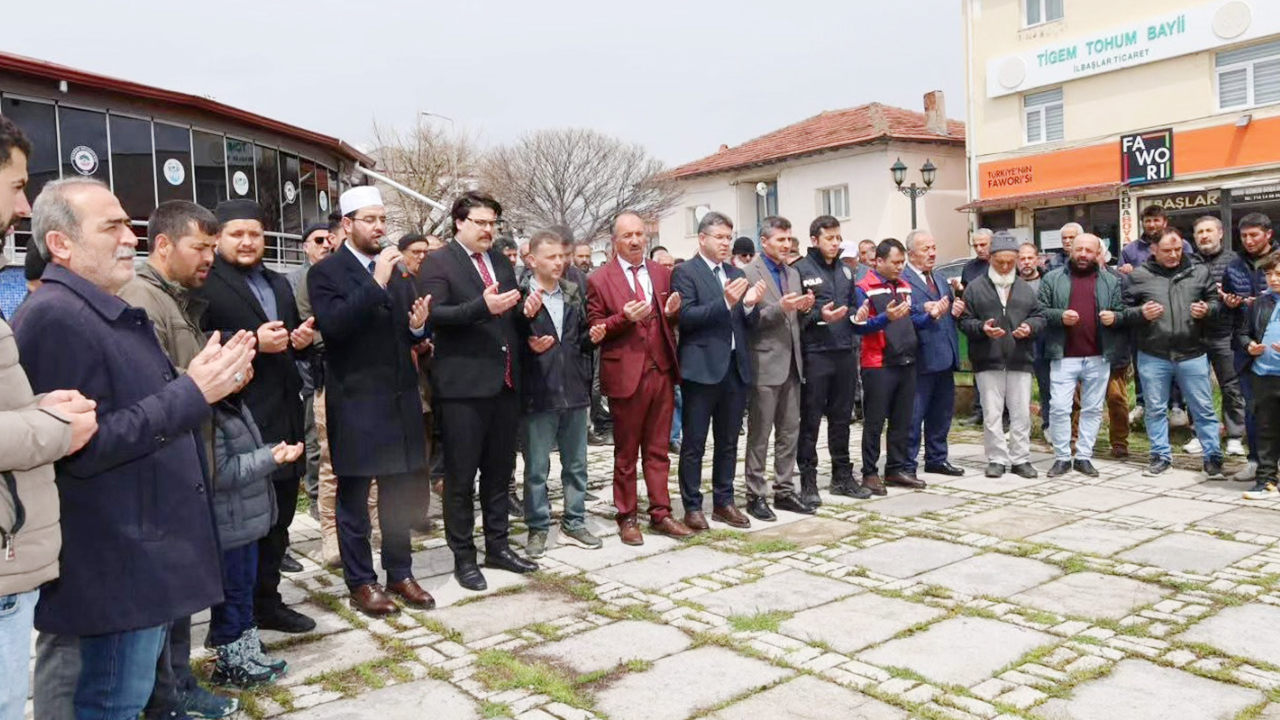 Çandır’da Yağmur Sevinci Dualarla Paylaşıldı
