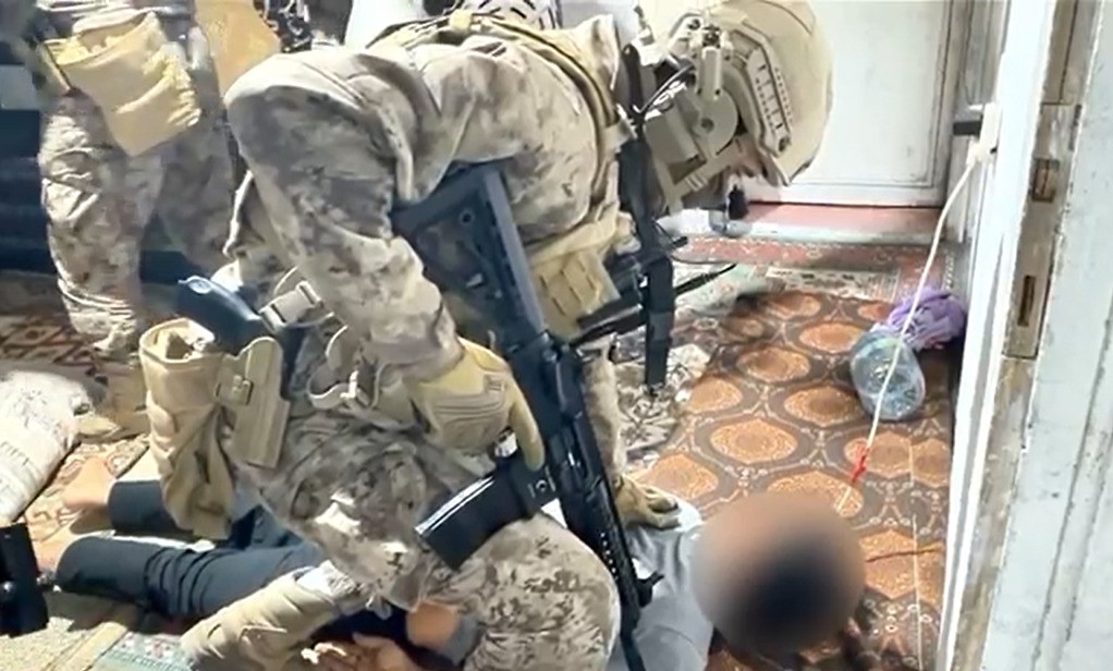 Yozgat’ta DEAŞ Operasyonu: 15 Şüpheli Gözaltına Alındı, Dijital Materyaller Ele Geçirildi