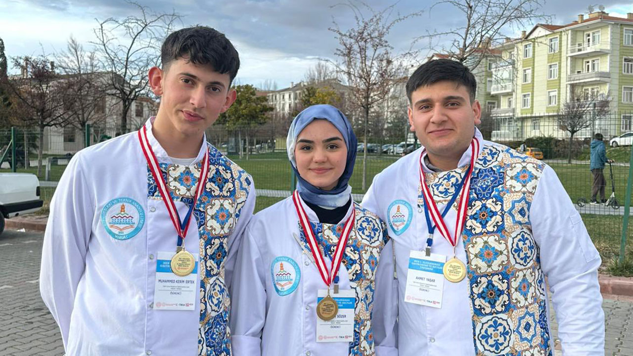 Yozgatlı Öğrenciler Gastronomi Yarışmasında Başarıyla Döndüler