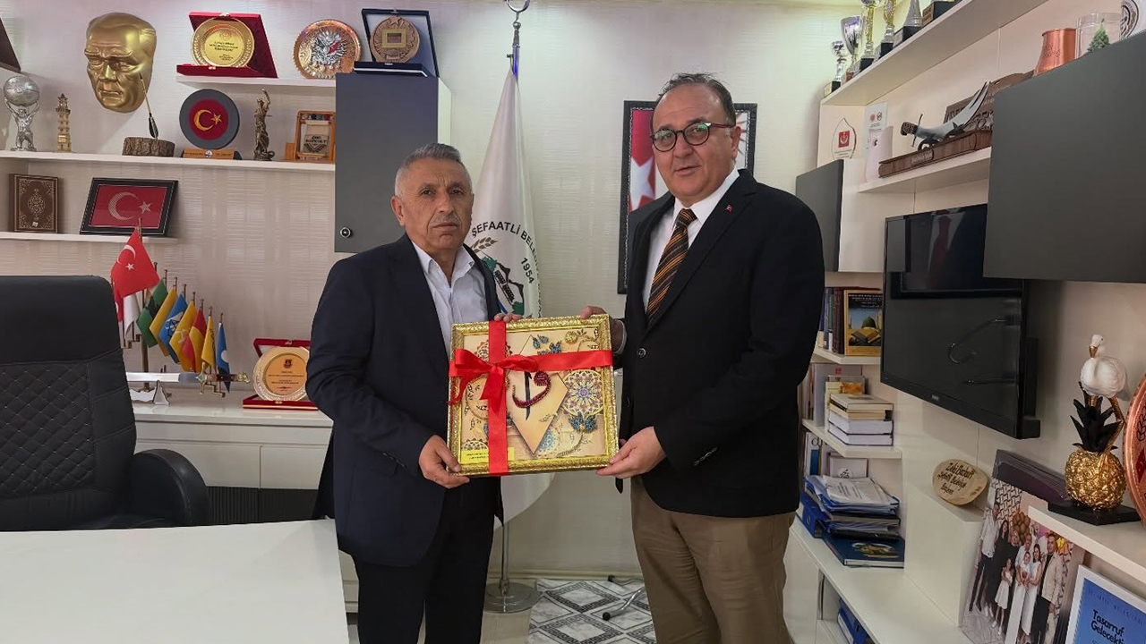 Yozgat Gençlik ve Spor İl Müdürü Şahin Hopur’dan Şefaatli Belediyesi’ne Ziyaret