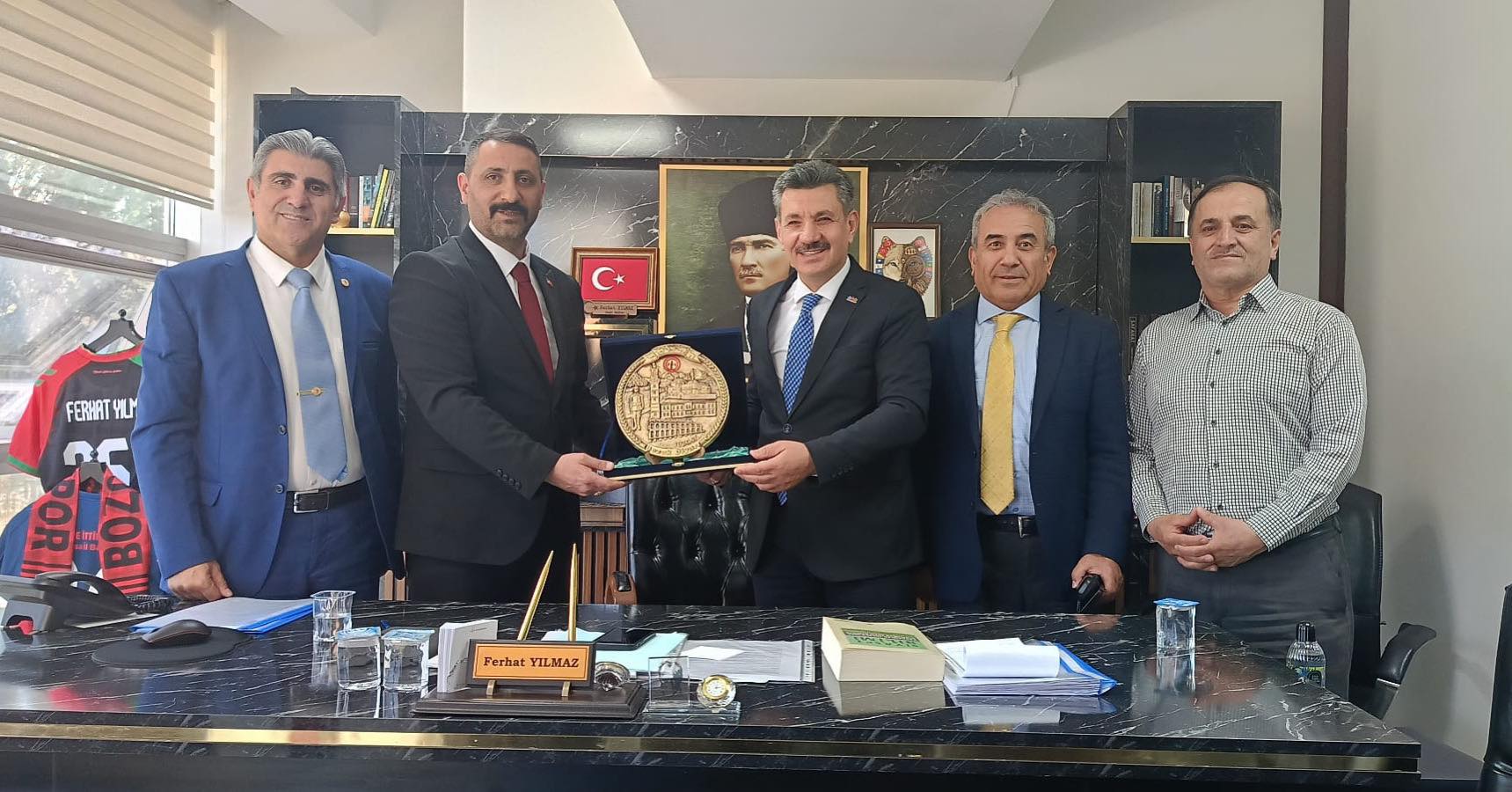 Yozgatlı genel başkana Ankara'da hemşerileri destek oluyor
