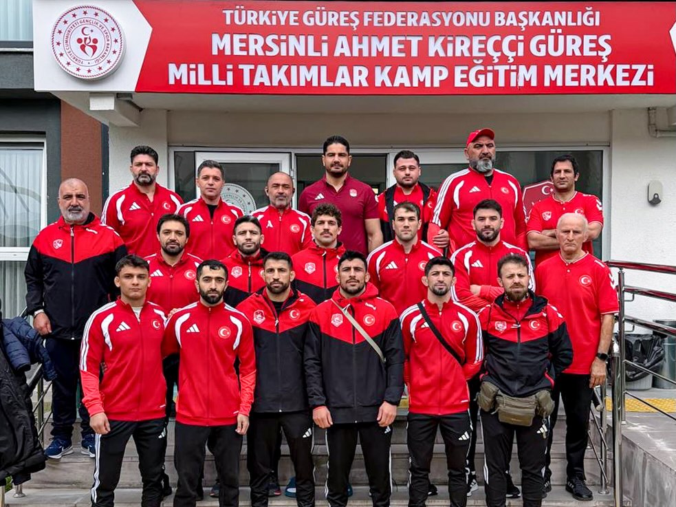 Grekoromen Güreş A Milli Takımının Avrupa Şampiyonası yolculuğunda iki Yozgatlı!
