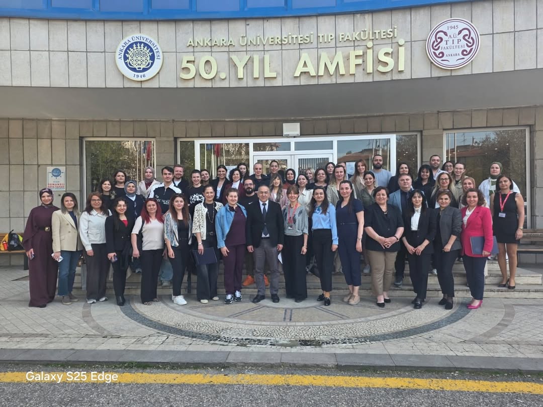 Ankara Üniversitesi’nde Hematopoetik Kök Hücre Nakli Hemşireliği Kursu