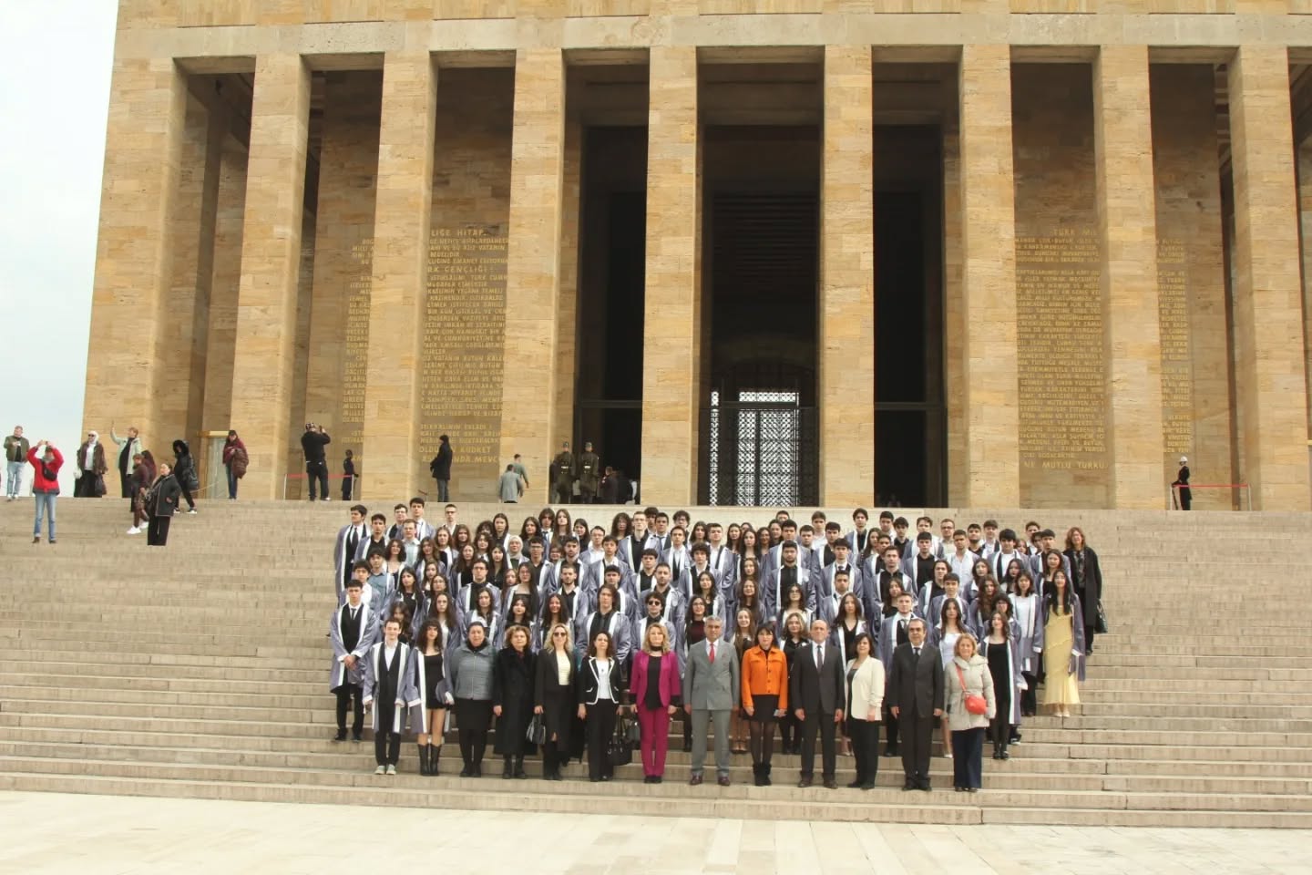 Hacı Ömer Tarman Anadolu Lisesi Öğrencileri ATA huzurunda
