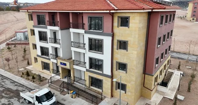 TOKİ konutlarının teslimatı başladı: 177 aile yeni evine kavuşuyor