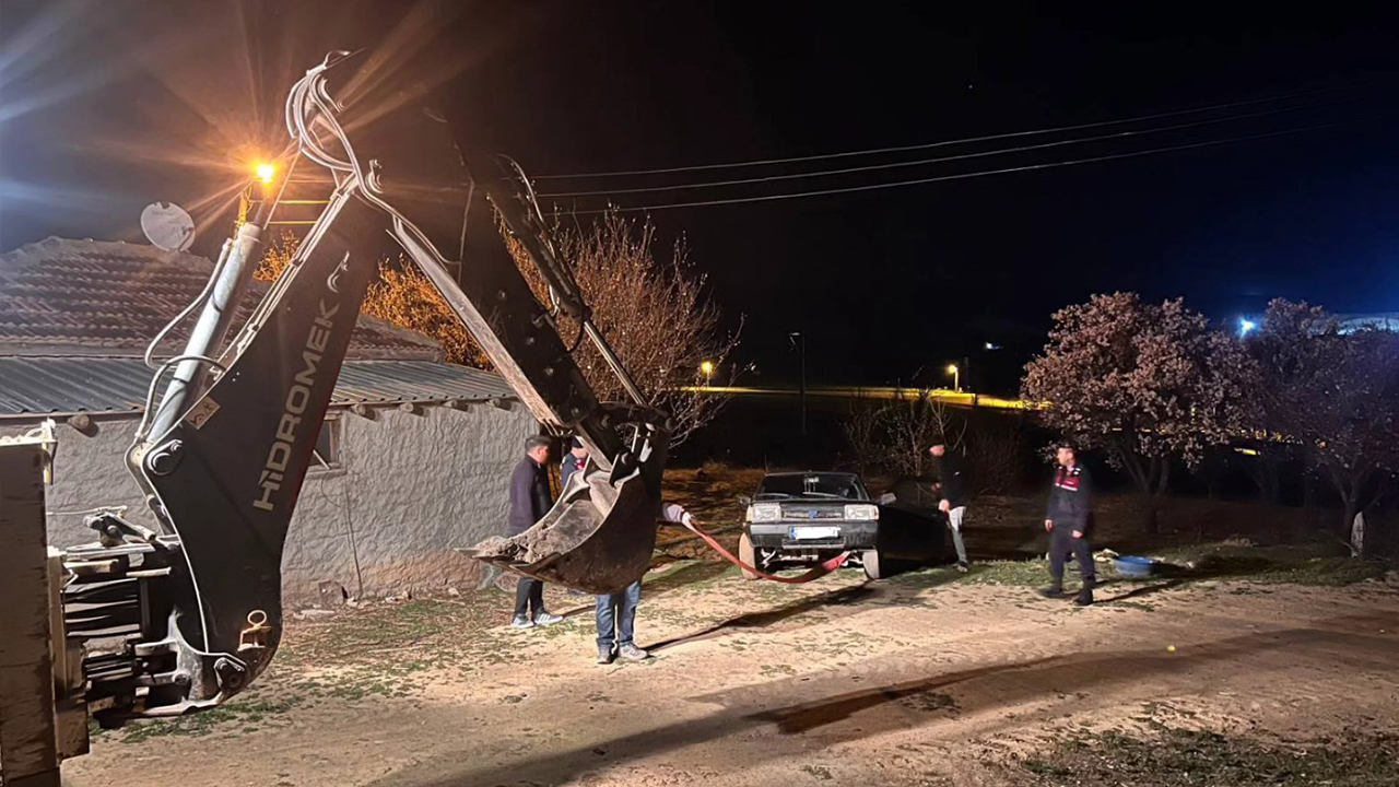 Yenifakılı'da mahsur kalan vatandaşlar kurtarıldı