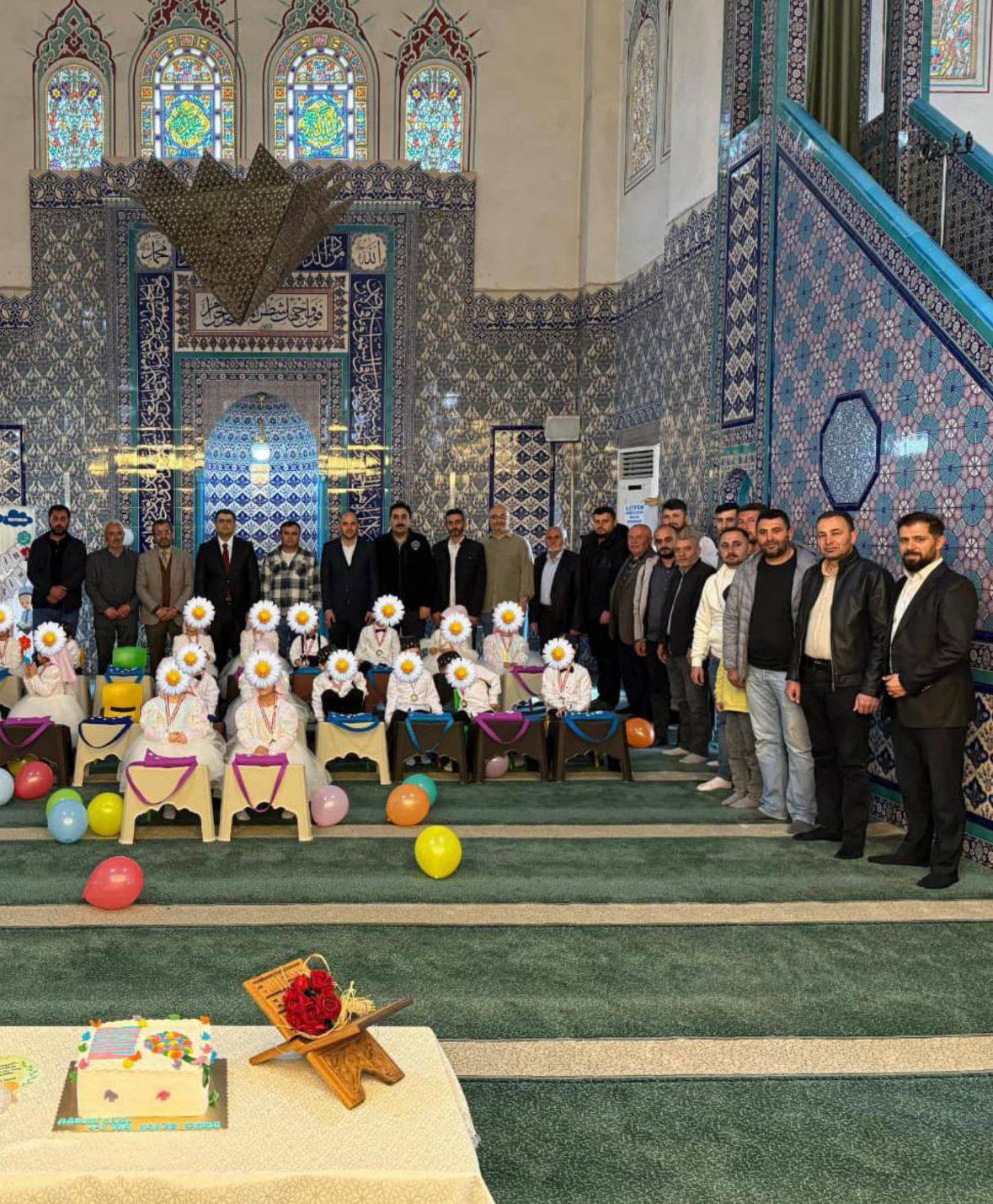 Akdağmadeni’nde Minik Yüreklerin Kur’an Sevinci: Haseki Camii’nde Anlamlı Program