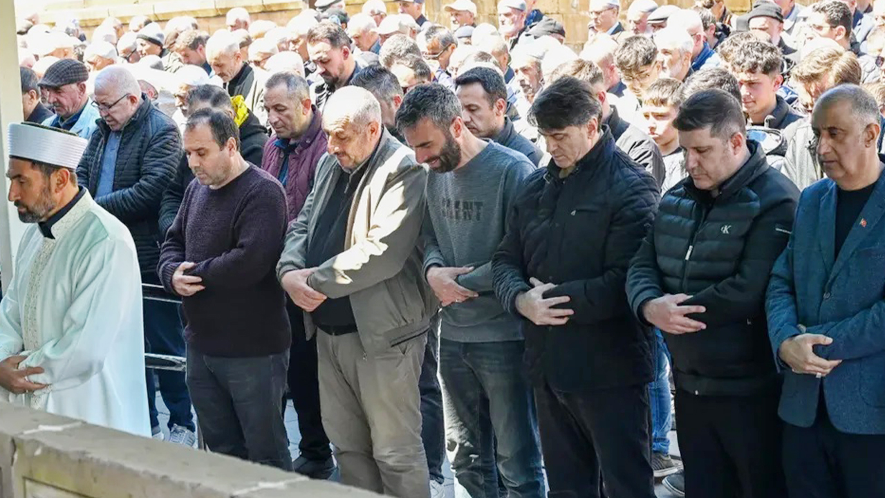 Yozgatlı polis memuru evlat acısı ile yıkıldı
