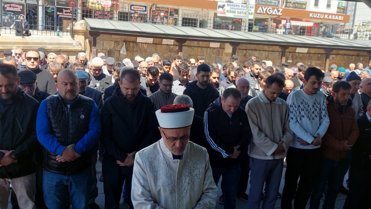 Yozgat’ta Sevgi Sarıaslan Son Yolculuğuna Uğurlandı