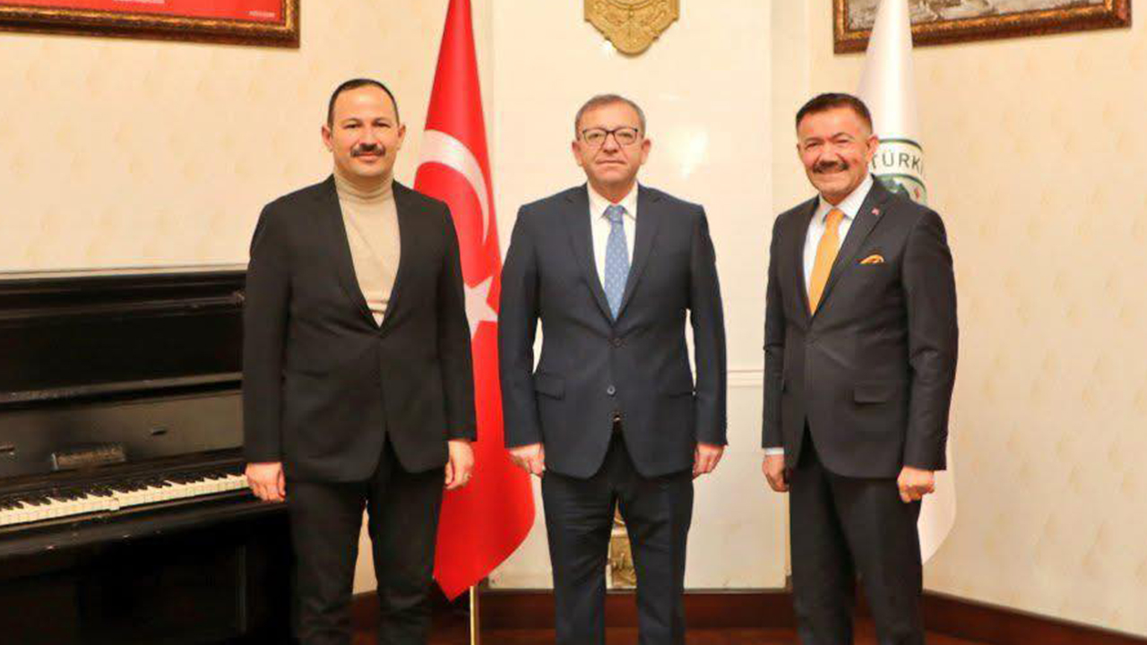 Yozgat Heyeti Kars'ta: U15 Güreş Şampiyonası’nda Destek ve Vefa Ziyareti