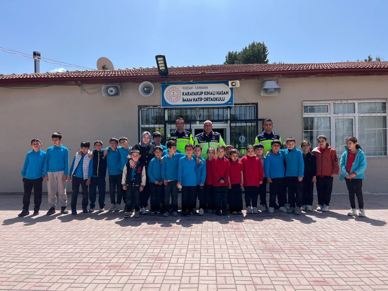 Yozgat’ta Öğrencilere Trafik Eğitimi: Jandarmadan Bilinçlendirme Semineri