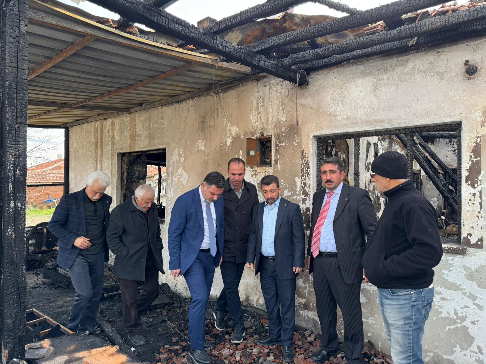 Yerköy’de Yangın Sonrası Dayanışma: Başkan Fatih Arslan Cansız Ailesine Geçmiş Olsun Ziyaretinde Bulundu