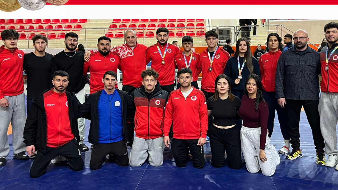 Yozgat Bozok Üniversitesi Güreş Takımı Türkiye Şampiyonu: 7 Madalya ile Büyük Başarı