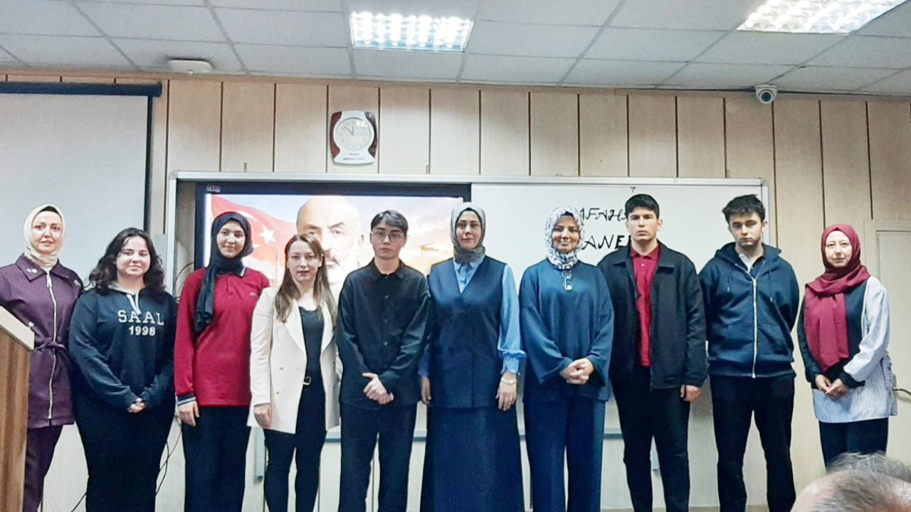 Yozgat’ta "Safahat" Coşkusu: Liseler Arası Finalin Kazananları Belli Oldu