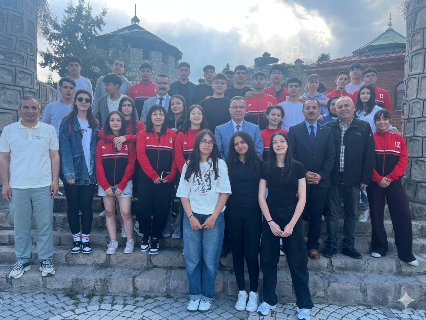 Yozgat Çekerek’te Liseler Arası Rafting Şampiyonası Tamamlandı: Osman Durmaz Fen Lisesi Zirveye Damga Vurdu