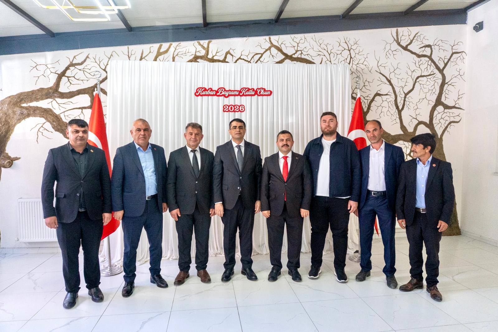 Akdağmadeni’nde Bayramlaşma Programı Yoğun Katılımla Gerçekleşti