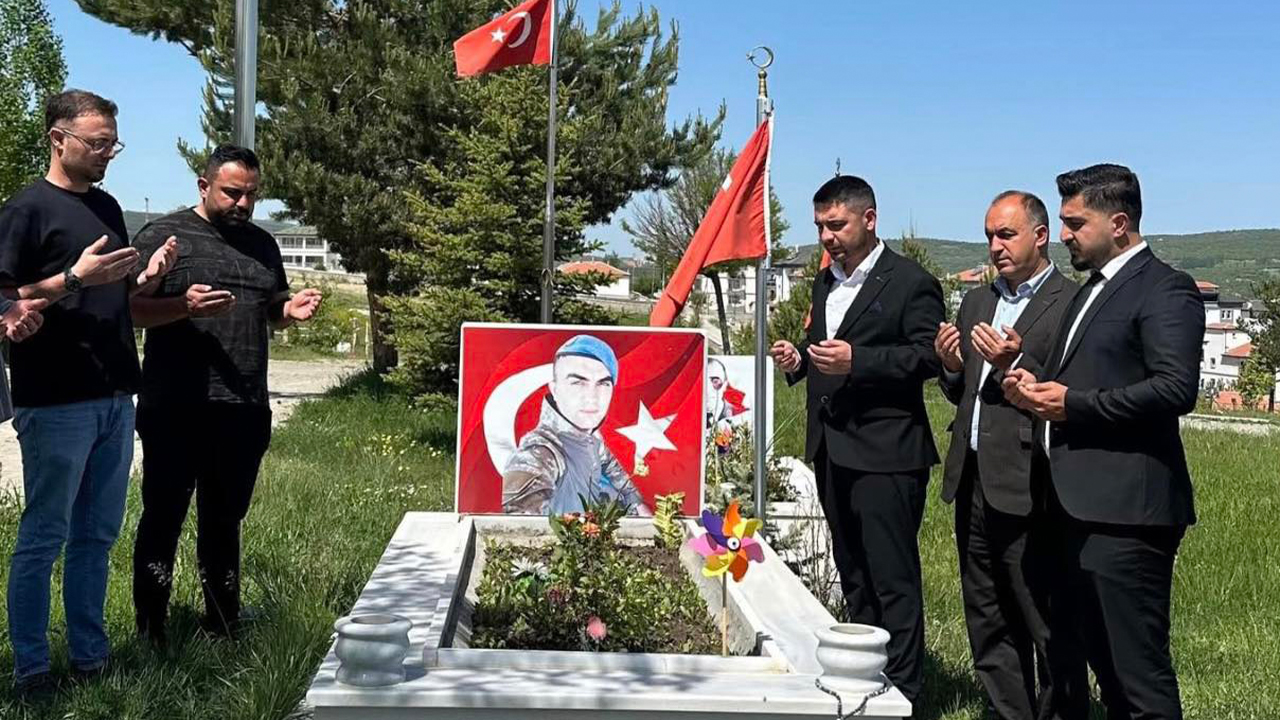 Anahtar Parti Akdağmadeni Teşkilatından Şehide vefa