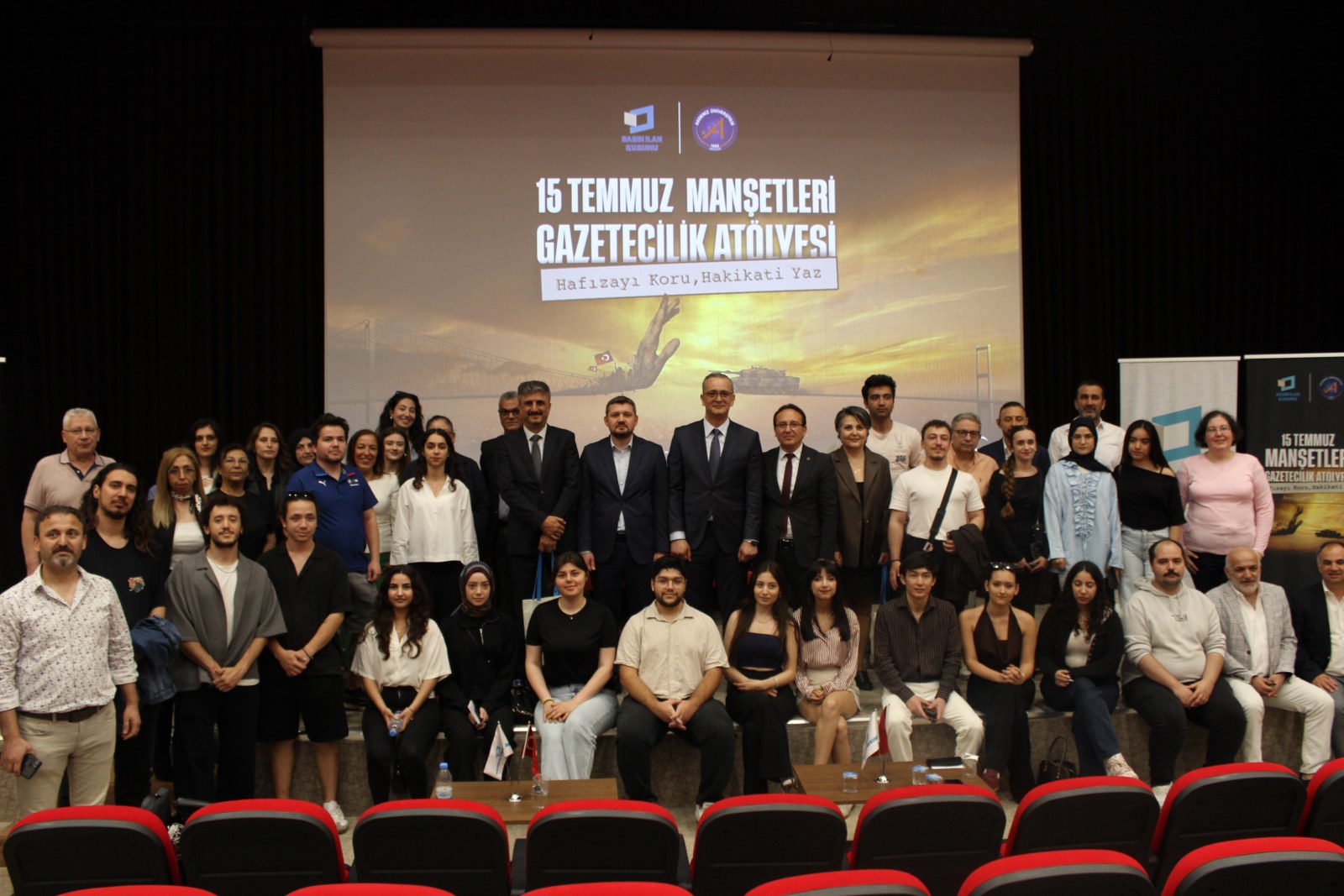 BİK’ten Genç Gazetecilere 15 Temmuz Atölyesi: Darbe Gecesinin Manşetlerini İletişim Öğrencileri Yazıyor