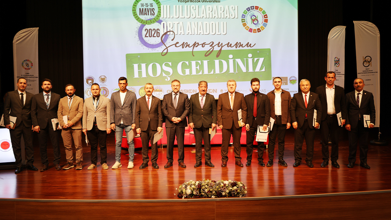 Yozgat Bozok Üniversitesi’nde UluslararasI Sempozyum BaşladI: “İkiz Dönüşüm” Vizyonu Dikkat Çekti