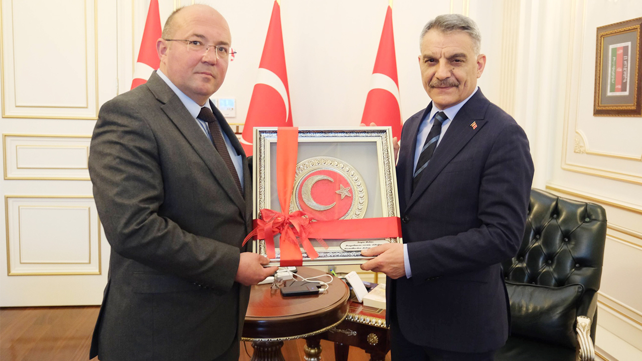 Çayıralan Belediyesi’nden Yozgat Valisi Özkan’a Ziyaret: Projeler ve Yatırımlar Masada