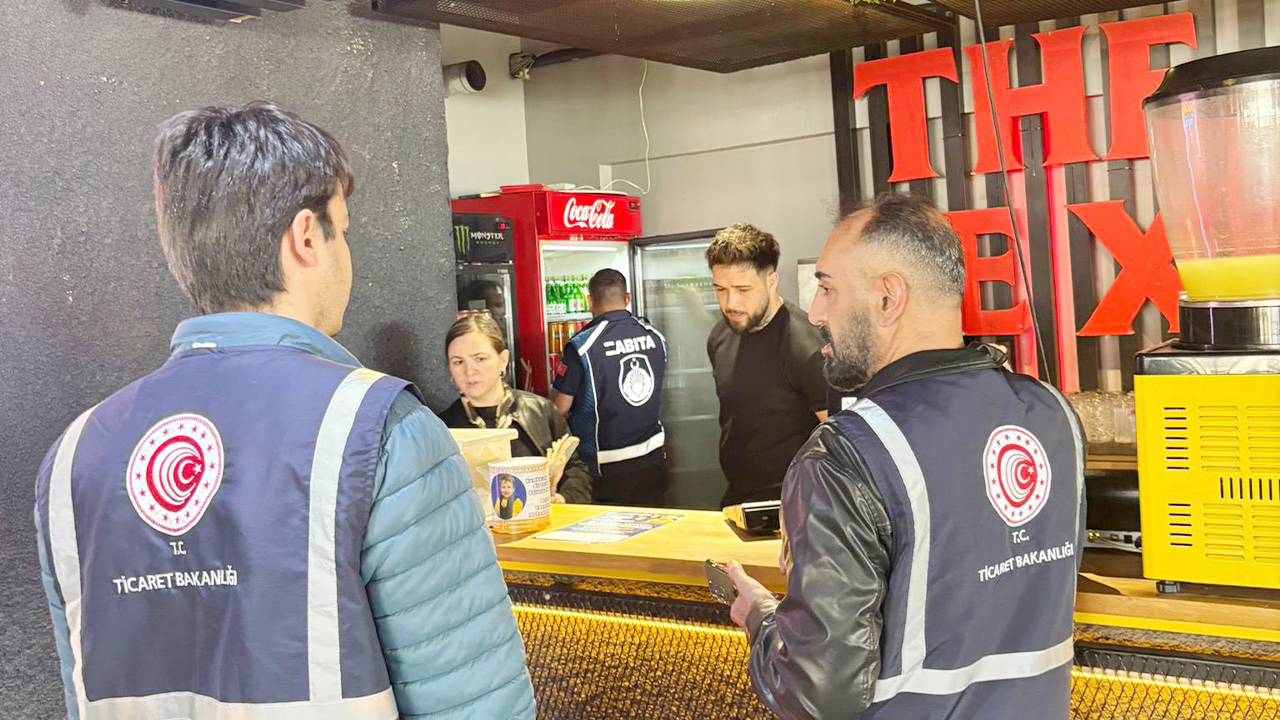 Akdağmadeni’nde Asayiş ve Trafik Uygulaması: 126 Şahıs Sorgulandı, 85 Araç Denetlendi