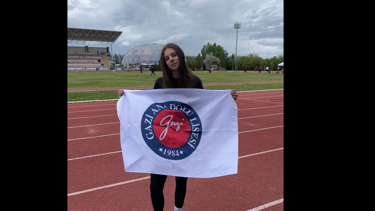 Gazi Anadolu Lisesi Öğrencisinden Türkiye Derecesi: Atletizmde Büyük Başarı