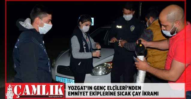 Yozgat'ın Genç Elçileri'nden Emniyet personeline sıcak çay ikramı