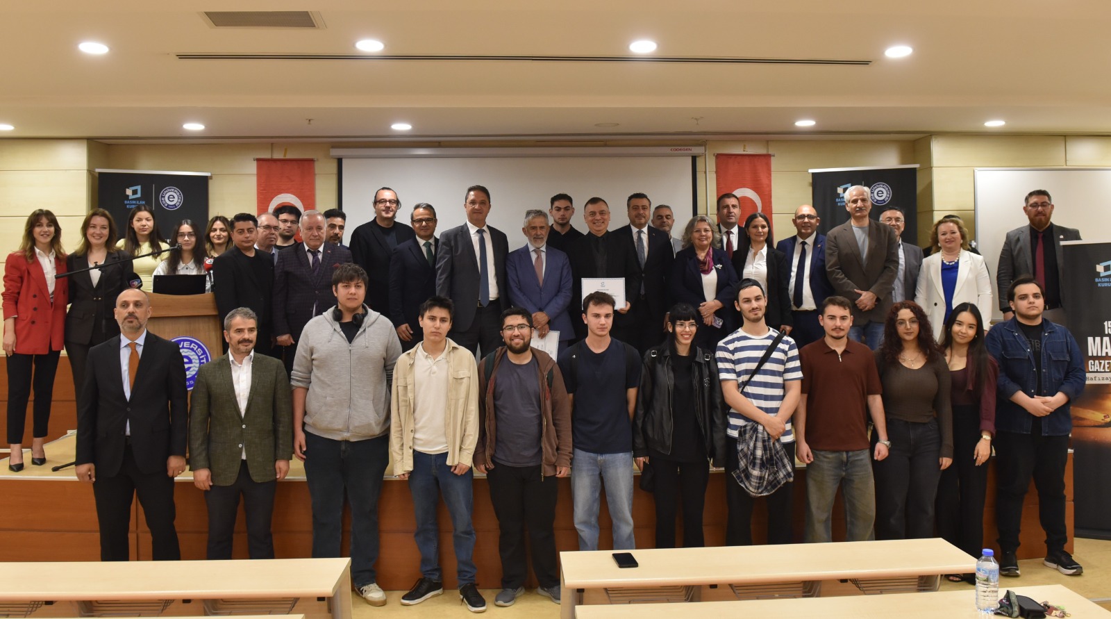 Genç İletişimciler 15 Temmuz Ruhunu Manşetlere Taşıdı