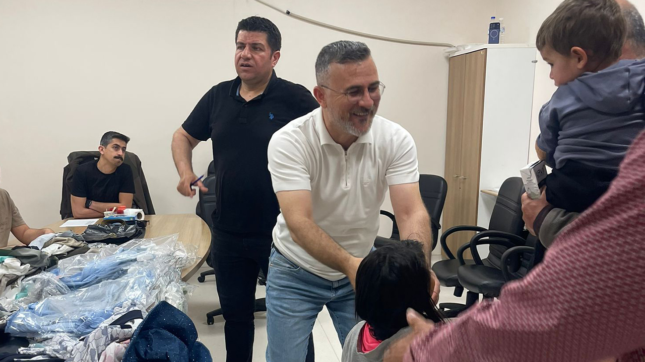 Suriye Türkmen Bölgelerine İnsani Yardım Köprüsü: 400 Yetim Çocuğa Bayramlık Desteği