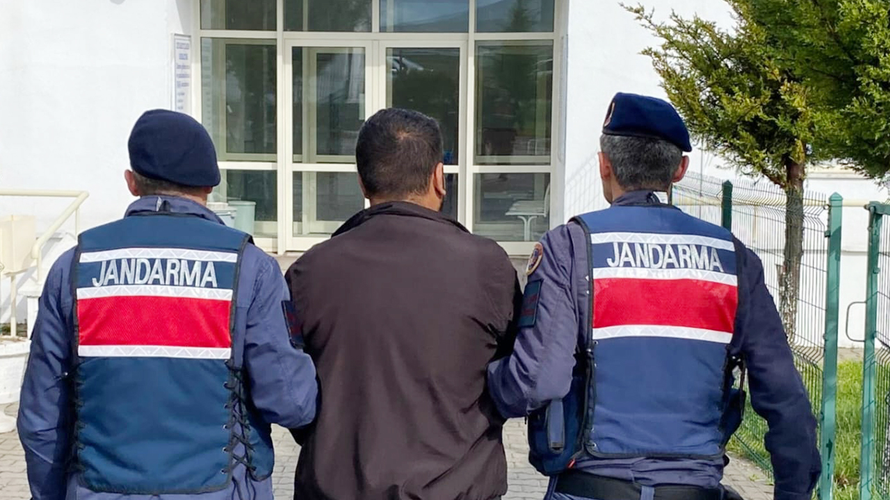 Yozgat’ta Jandarma’dan Operasyon: Dolandırıcılık ve Cinsel Taciz Suçlarından Aranan 2 Şahıs Yakalandı