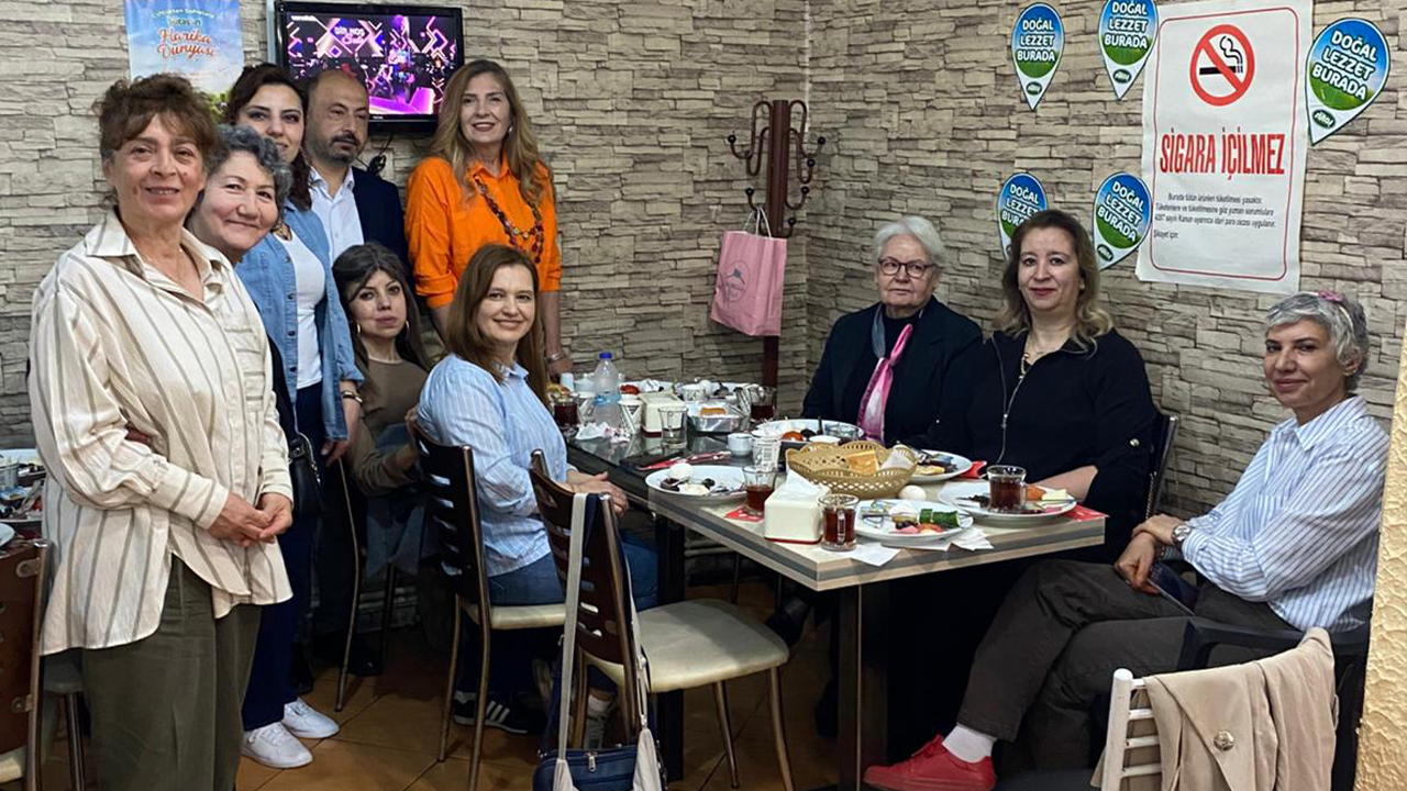 Yozgat Medrese Mahallesi Muhtarından Anneler Gününe Özel Kahvaltı Etkinliği