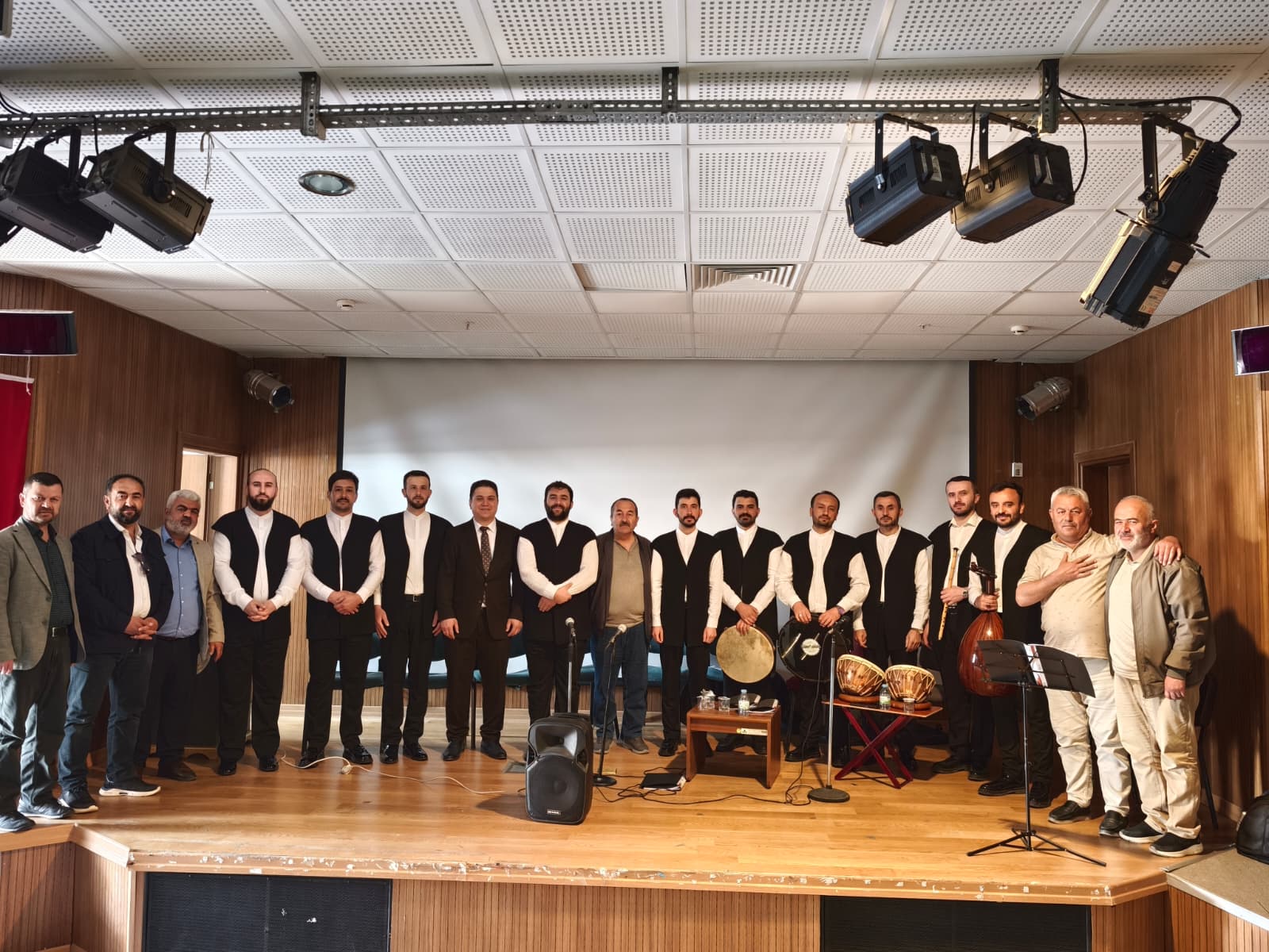 Şefaatli’de Dini Musiki Dinletisine Yoğun İlgi