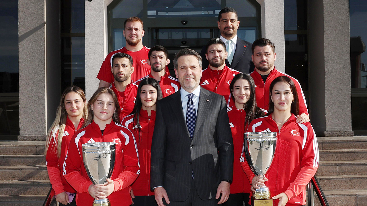 Yozgat’ın gururu Rıza Bakan Alparslan Bayraktar bir araya geldi!