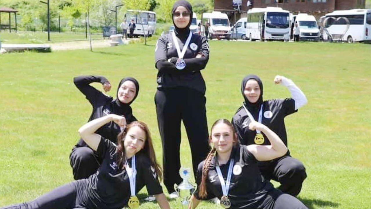 Çekerek Rafting Parkuru’nda Büyük Gurur: Yozgatlı Öğrenciler Türkiye Şampiyonu Oldu