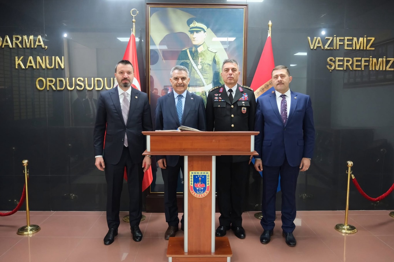 MHP’li İbrahim Ethem Sedef’ten Yozgat İl Jandarma Komutanlığına Bayram Ziyareti