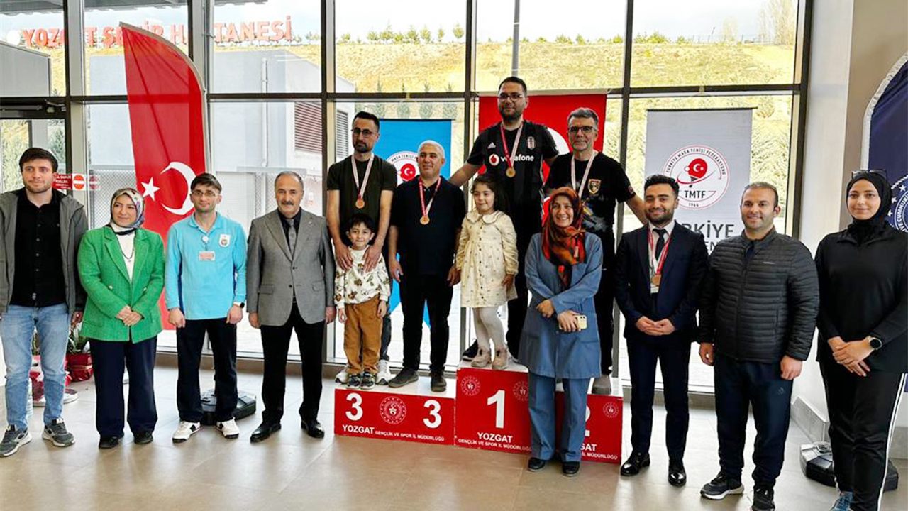 Yozgat Şehir Hastanesi’nde Masa Tenisi Heyecanı
