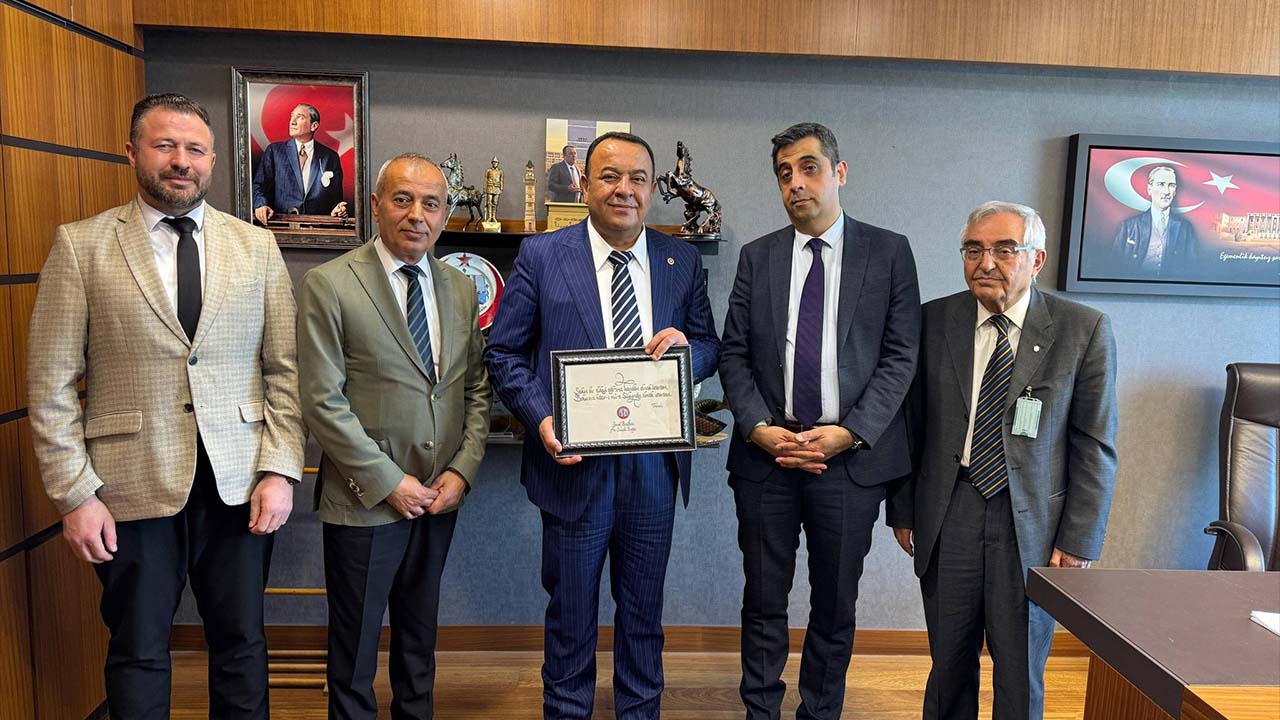 Yozgatlı Dernekler Federasyonu’ndan Gazi Meclis’e Anlamlı Ziyaret