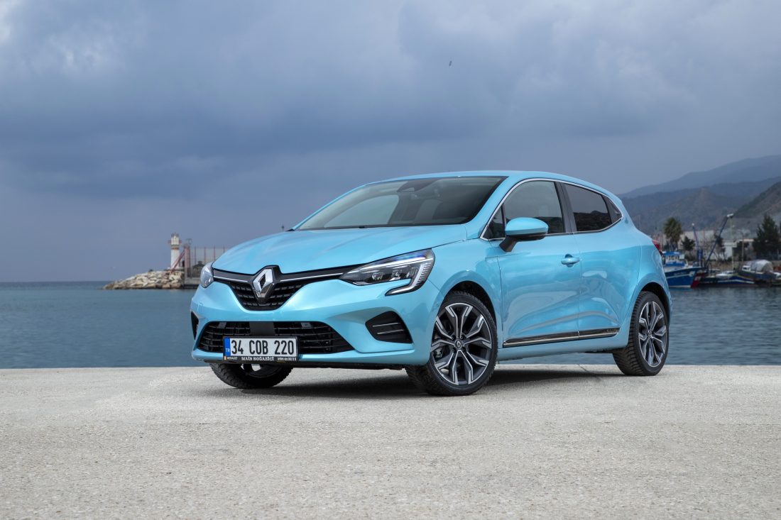 Renault Clio Sahiplerine Kritik Uyarı: Binlerce Araç Geri Çağrılıyor