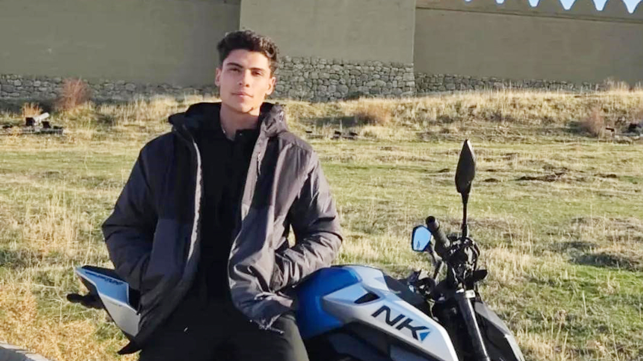 Serinlemek için gölete giren genç boğuldu