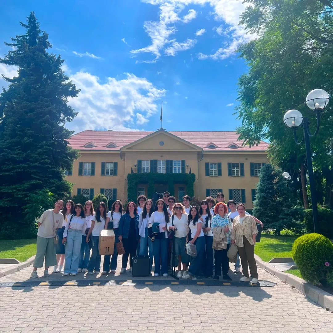 Hacı Ömer Tarman Anadolu Lisesi’nden Almanya Büyükelçiliği Bahar Şenliği’nde Unutulmaz Müzik Performansı
