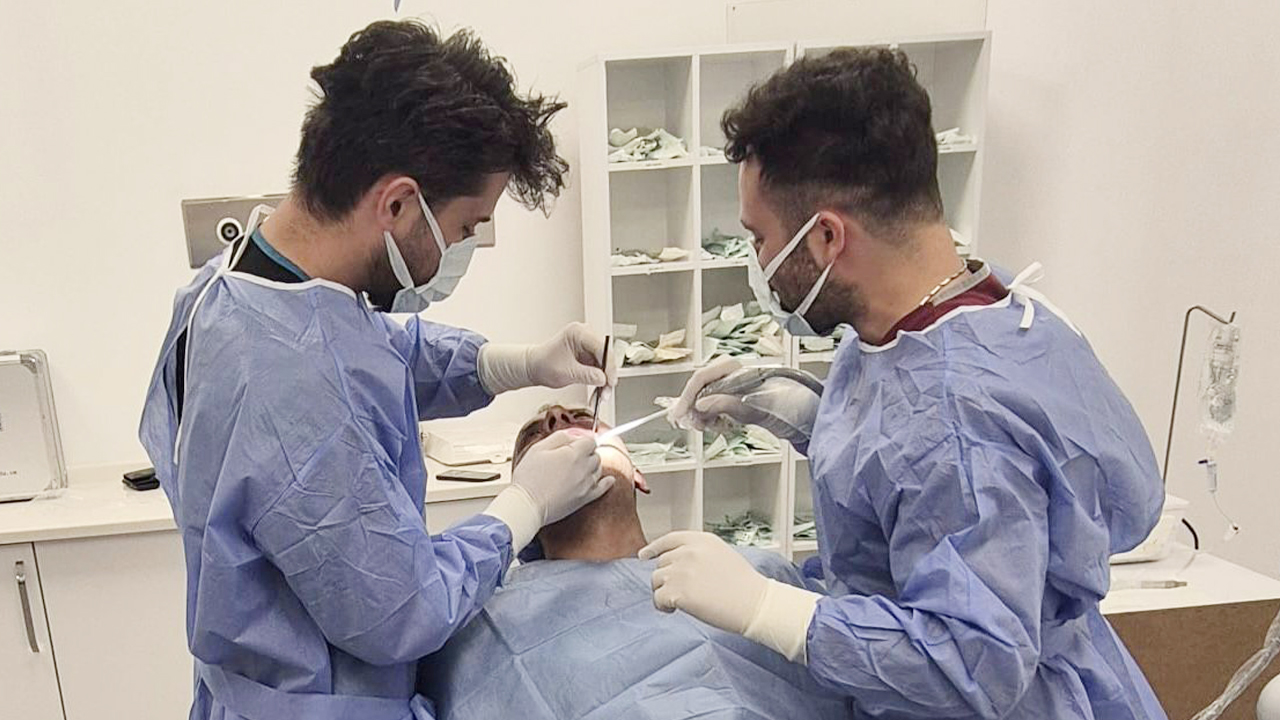Yozgat’ta Sağlıkta Dev Adım: Ağız ve Diş Sağlığı Merkezi’nde İmplant Tedavisi Dönemi Başlıyor!