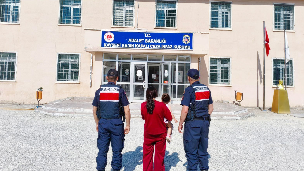 Yozgat’ta Jandarmadan Operasyon: Hapis Cezası Bulunan 3 Şahıs Yakalandı