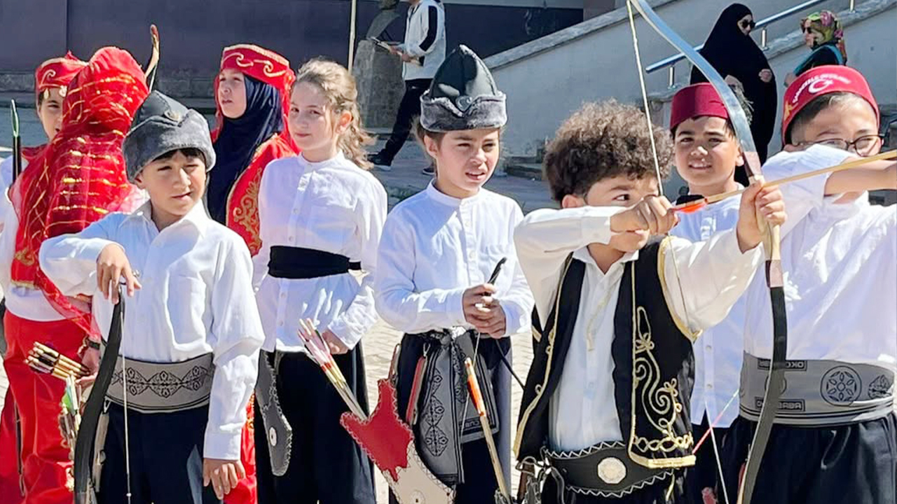 Geleneksel Türk Okçuluğu Yarışması Yerköy’de Büyük İlgi Gördü