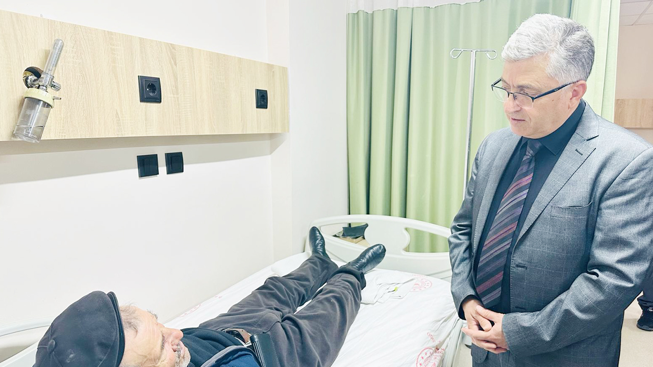 Çayıralan’da Sağlık Hizmetleri Yerinde İncelendi: İl Sağlık Müdürü Karaarslan’dan Hastane ve ASM Ziyareti