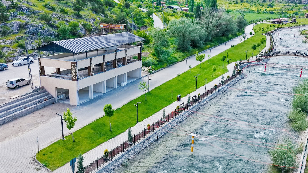 Çekerek’te Rafting Alanına Yeni Sosyal Tesis