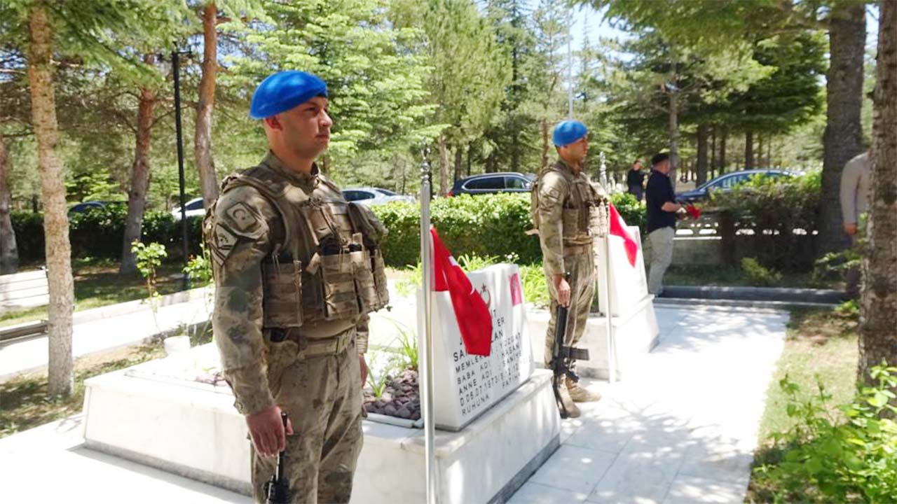 Yozgat kahraman şehitlerini unutmuyor!
